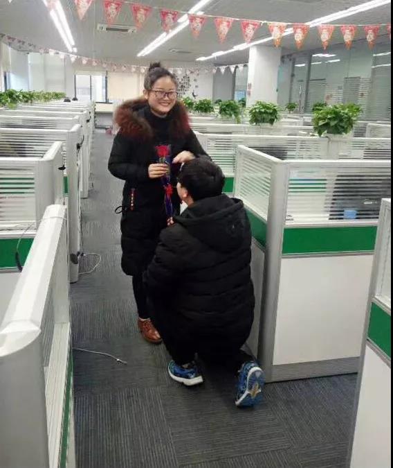 每个人都是自己的女王！3月8日三酉企业——酉女神驾到！